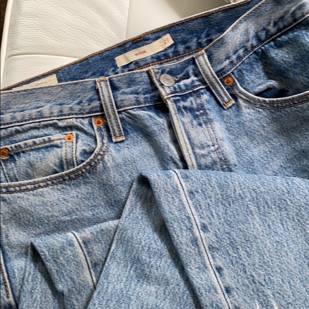 Levi’s Wedgie style 27 jeans